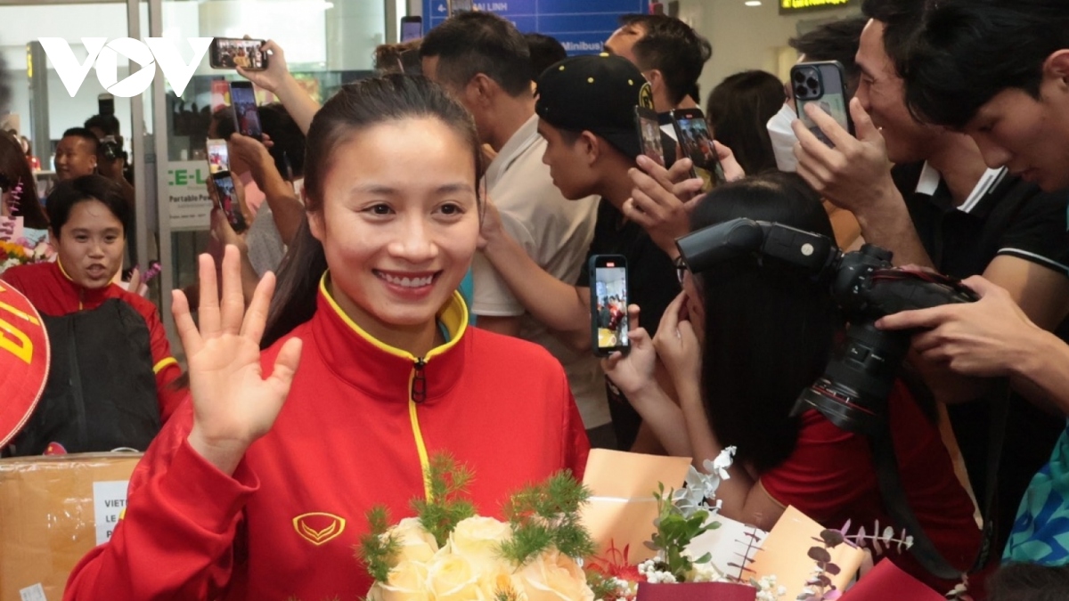 Footballers receive warm welcome after concluding Women’s World Cup campaign